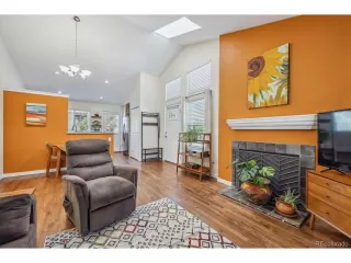 Photo #6: 4973587 Listing