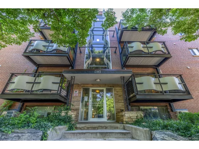 MLS: 4973722 Condo For Sale