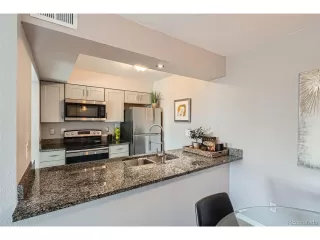 Photo #6: 4974076 Listing