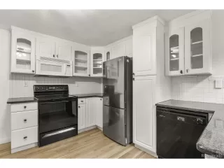 Photo #5: 4974480 Listing 