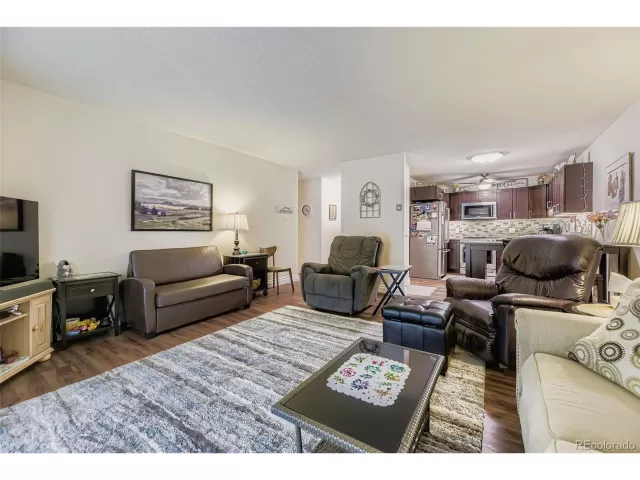 MLS: 4975482 Condo For Sale