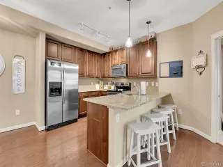 Photo #6: 4976326 Listing