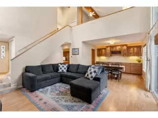 Photo #3: 4976660 Listing 