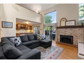 Photo #4: 4976660 Listing 