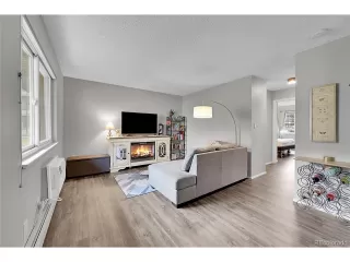 Photo #4: 4977323 Listing