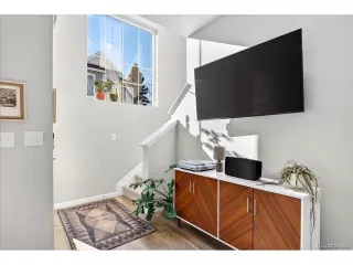 Photo #5: 4978678 Listing 