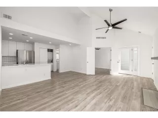 Photo #4: 4979278 Listing 