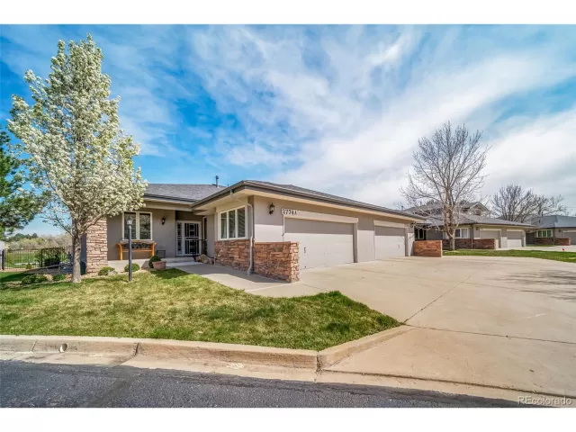 MLS: 4979703 Condo For Sale