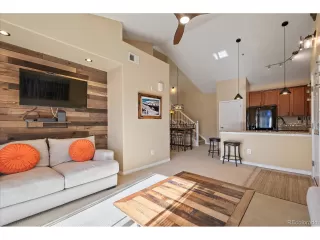 Photo #3: 4979774 Listing