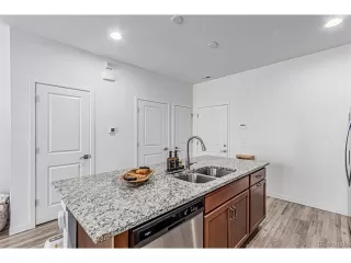 Photo #4: 4981549 Listing 