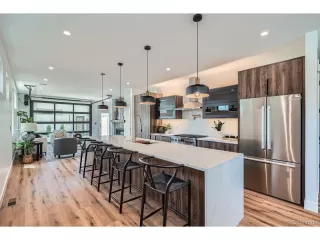 Photo #3: 4984721 Listing