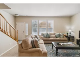 Photo #3: 4986370 Listing