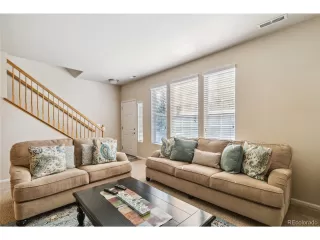 Photo #5: 4986370 Listing