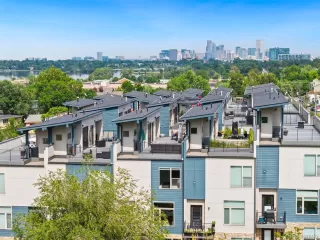 Photo #2: 4986454 Listing 