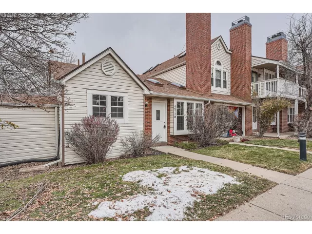 MLS: 4987033 Condo For Sale