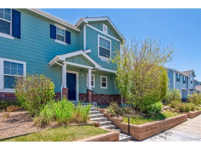 MLS: 4988205 Condo For Sale