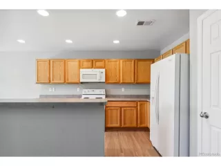 Photo #3: 4988205 Listing