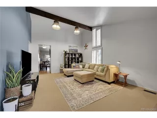 Photo #3: 4989195 Listing