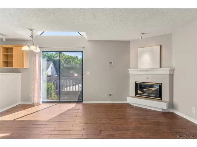 MLS: 4990403 Condo For Sale