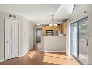 Photo #4: 4990403 Listing