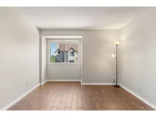 Photo #6: 4990403 Listing