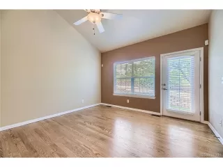 Photo #5: 4994550 Listing