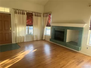 Photo #4: 4994683 Listing