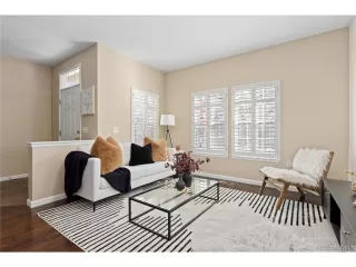 Photo #2: 4996185 Listing 