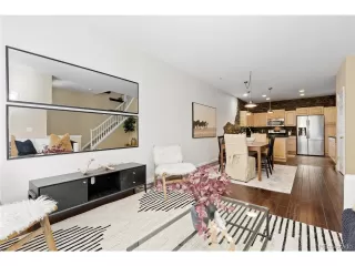 Photo #4: 4996185 Listing 