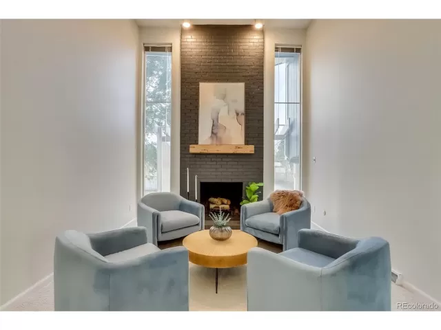 MLS: 4997154 Condo For Sale