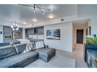 Photo #5: 4998190 Listing