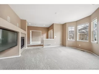 Photo #5: 5001223 Listing