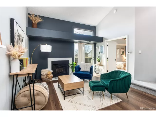 MLS: 5003157 Condo For Sale
