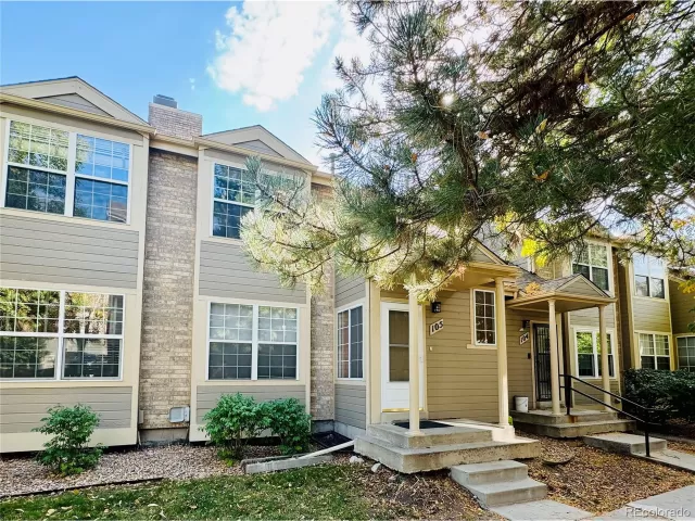 MLS: 5003562 Condo For Sale