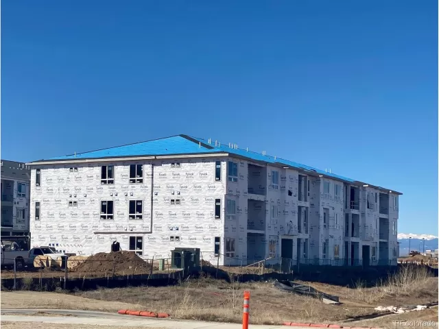 MLS: 5004874 Condo For Sale