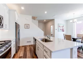 Photo #3: 5006521 Listing