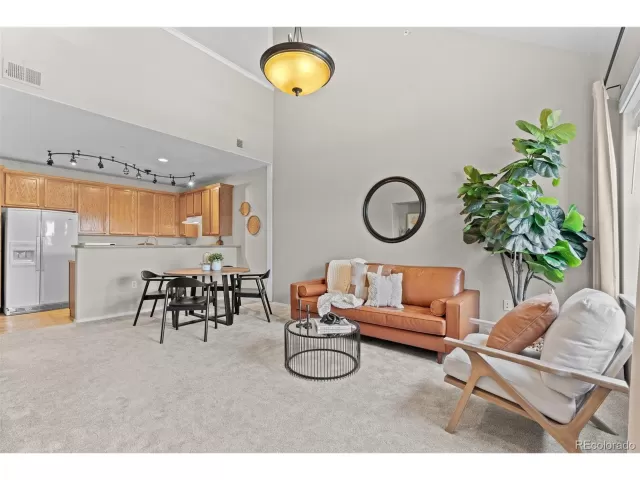 MLS: 5006958 Condo For Sale