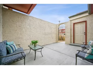 Photo #3: 5011178 Listing