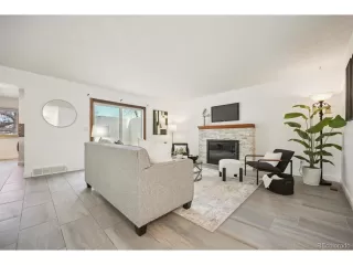 Photo #4: 5011178 Listing