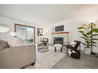 Photo #5: 5011178 Listing