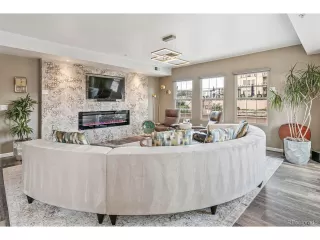 Photo #4: 5011908 Listing