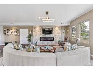 Photo #5: 5011908 Listing