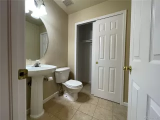 Photo #6: 5017418 Listing