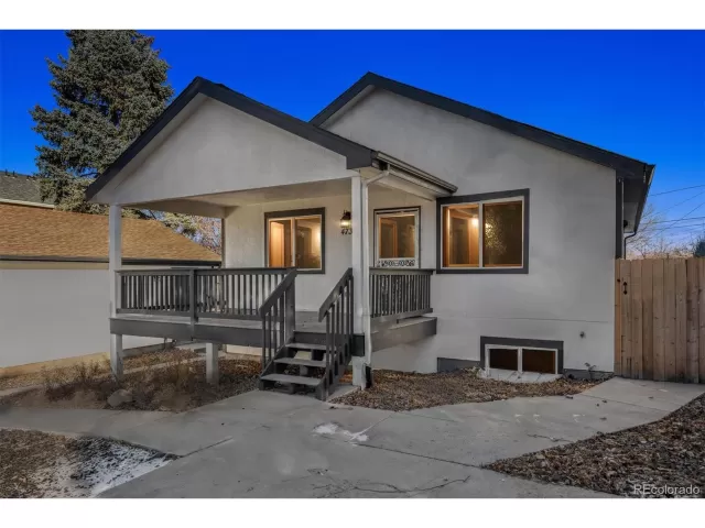 MLS: 5022899 Condo For Sale