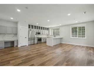 Photo #5: 5023619 Listing