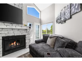 Photo #2: 5024221 Listing 