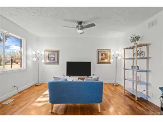 Photo #2: 5025461 Listing