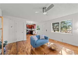 Photo #4: 5025461 Listing