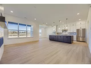 Photo #3: 5027158 Listing