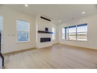 Photo #4: 5027158 Listing